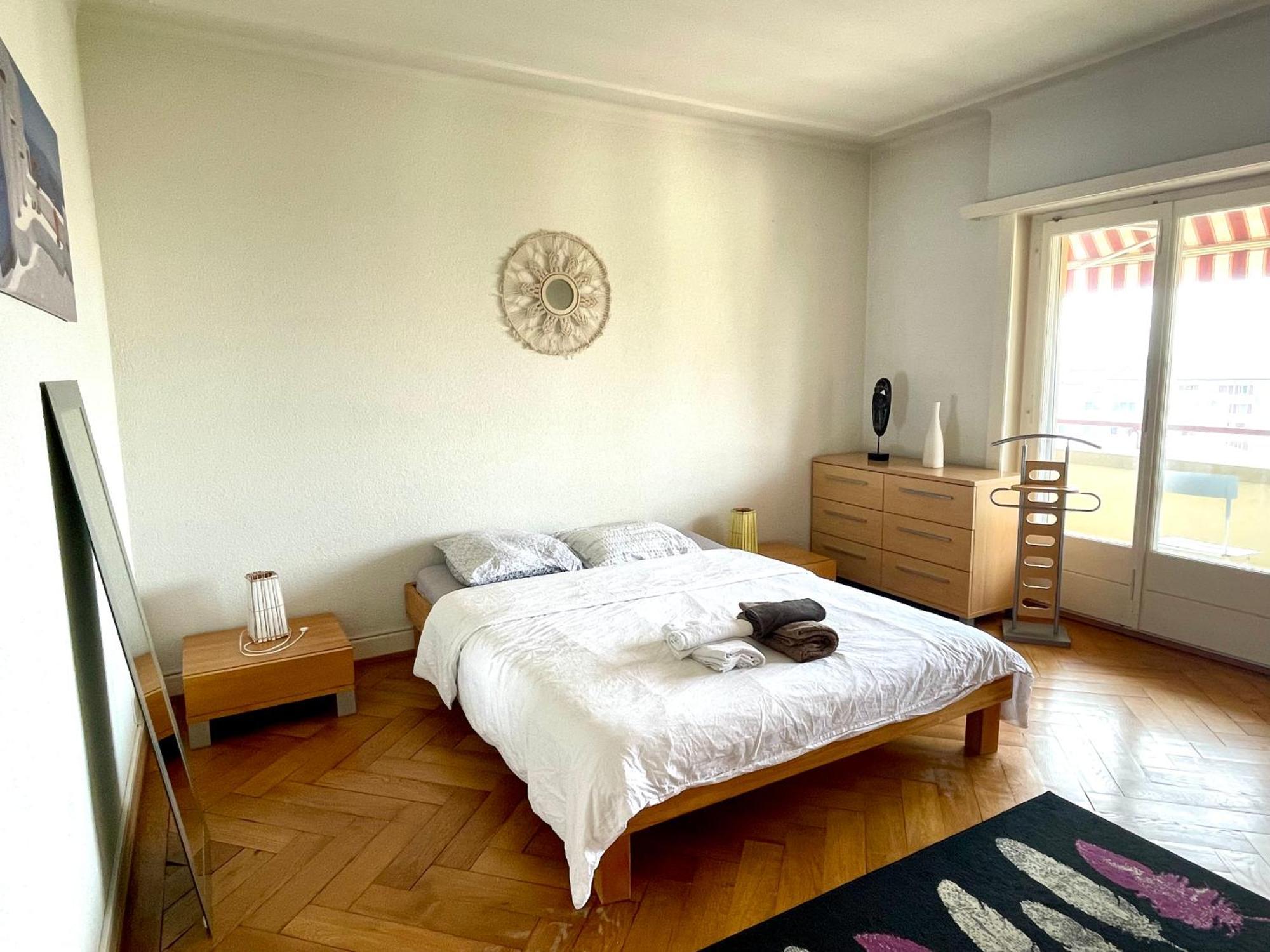 La Proximite Du Centre Avec Vue Apartamento Lausana
